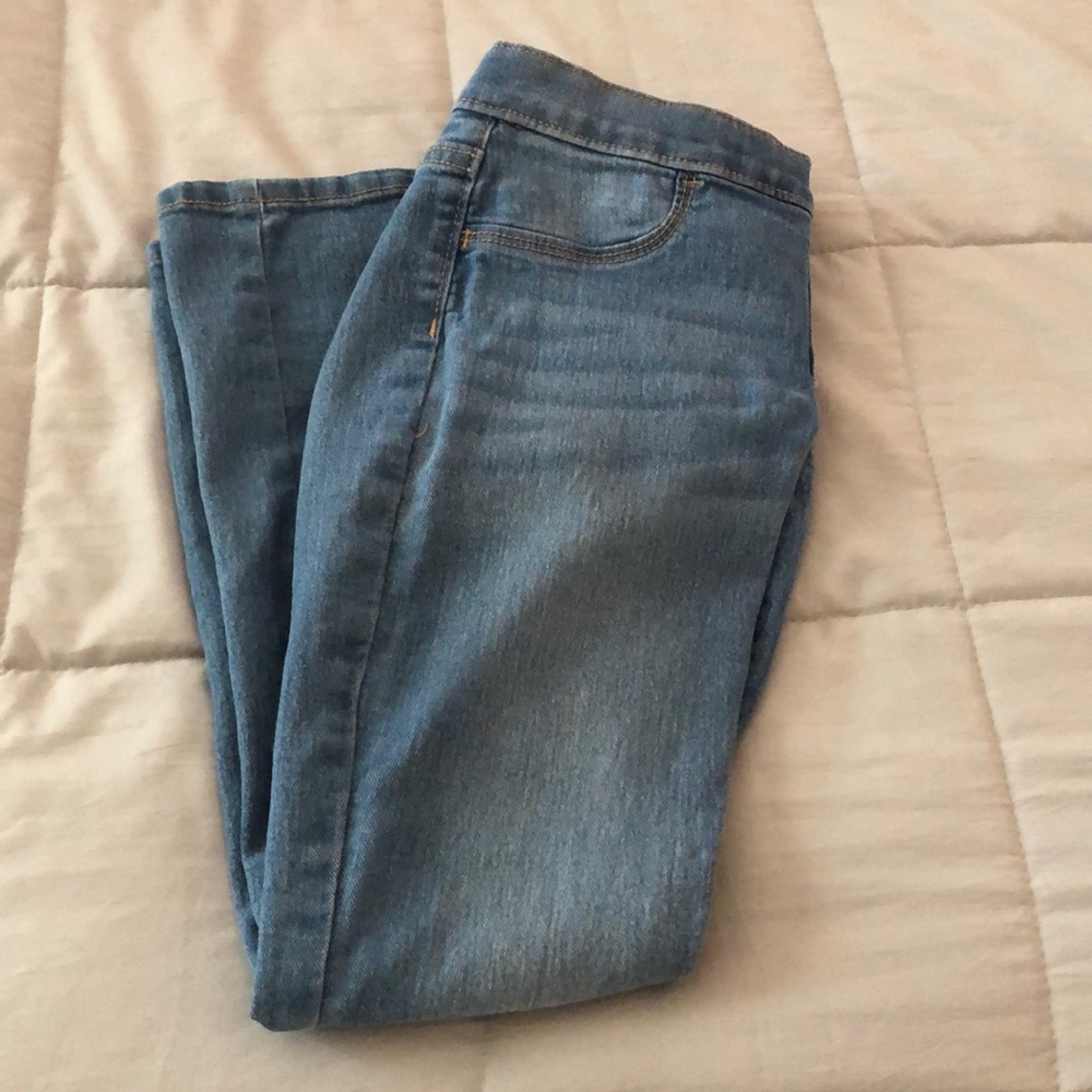 light blue skinny jeans